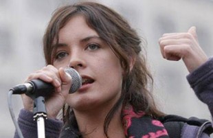 Camila Vallejo, neodeputato in Cile nonché rappresentante del movimento studentesco