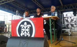 Adriana Poli Bortone con Simone Di Stefano e Mario Borghezio alla festa nazionale di CasaPound a Lecce